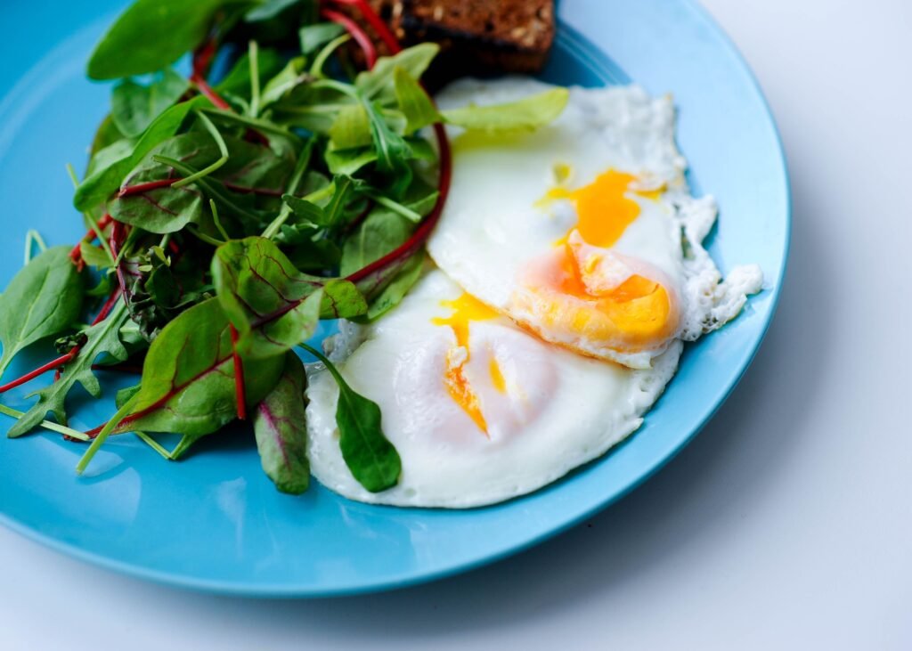 Protein-rich breakfast supporting energy and appetite control.